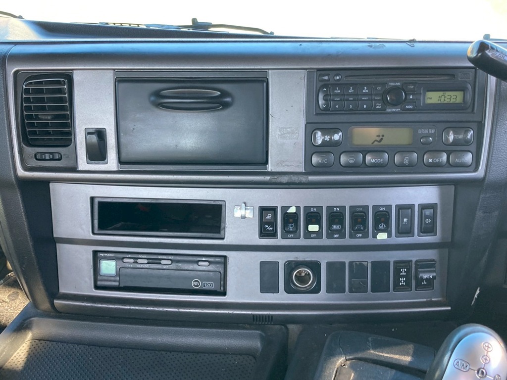 インパネ廻り|日野 プロフィア QDG-SS1EKAAの写真29