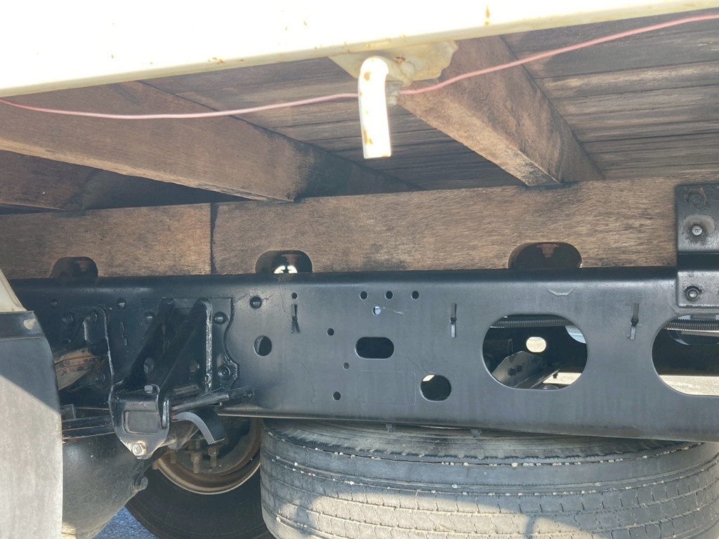 いすゞ フォワード TKG-FRR90S2(2WD)の写真5