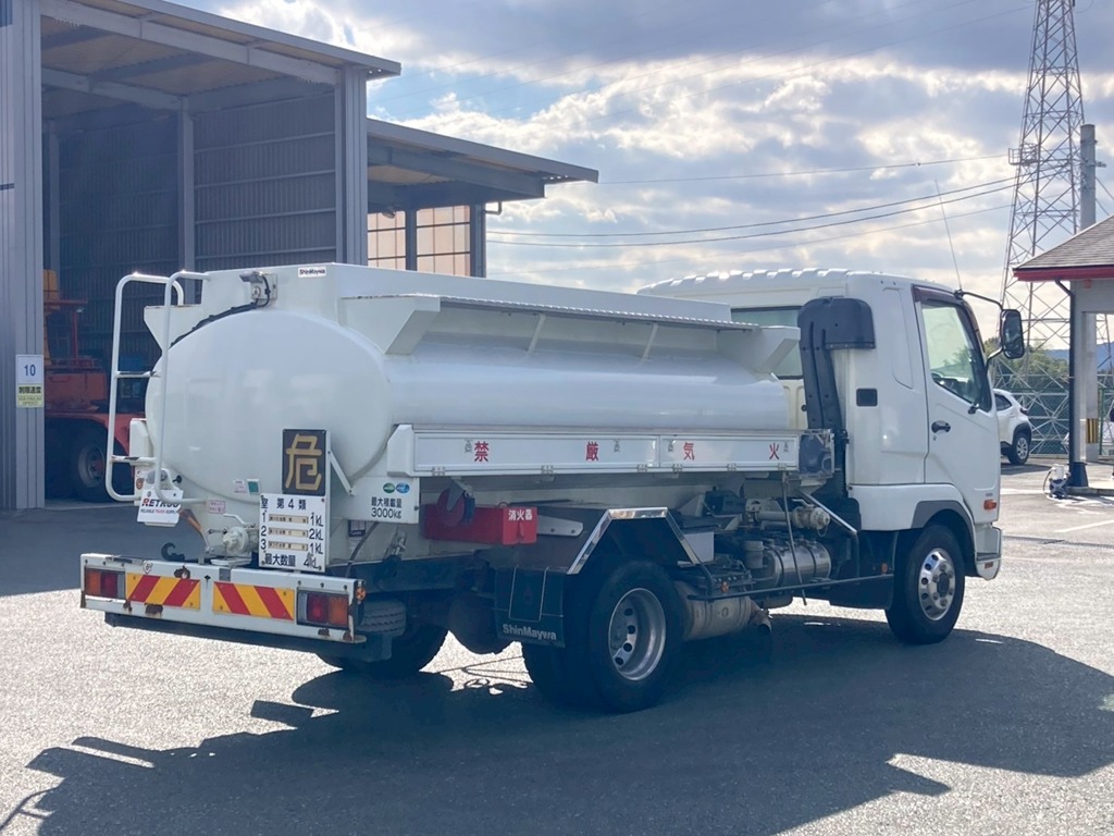 三菱 ファイター 2KG-FK61F(2WD)の写真4