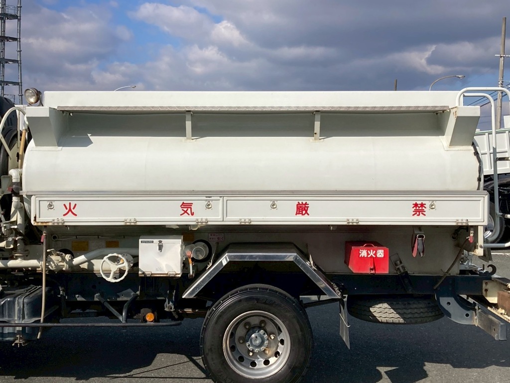 三菱 ファイター 2KG-FK61F(2WD)の写真17