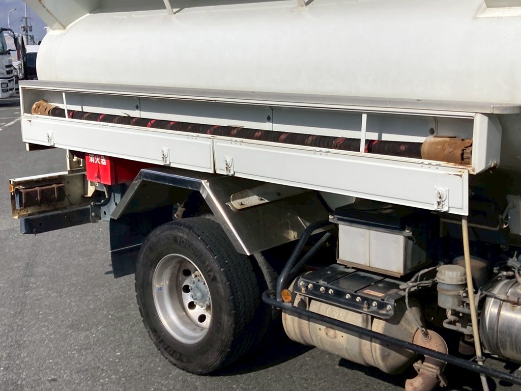 三菱 ファイター 2KG-FK61F(2WD)の写真18