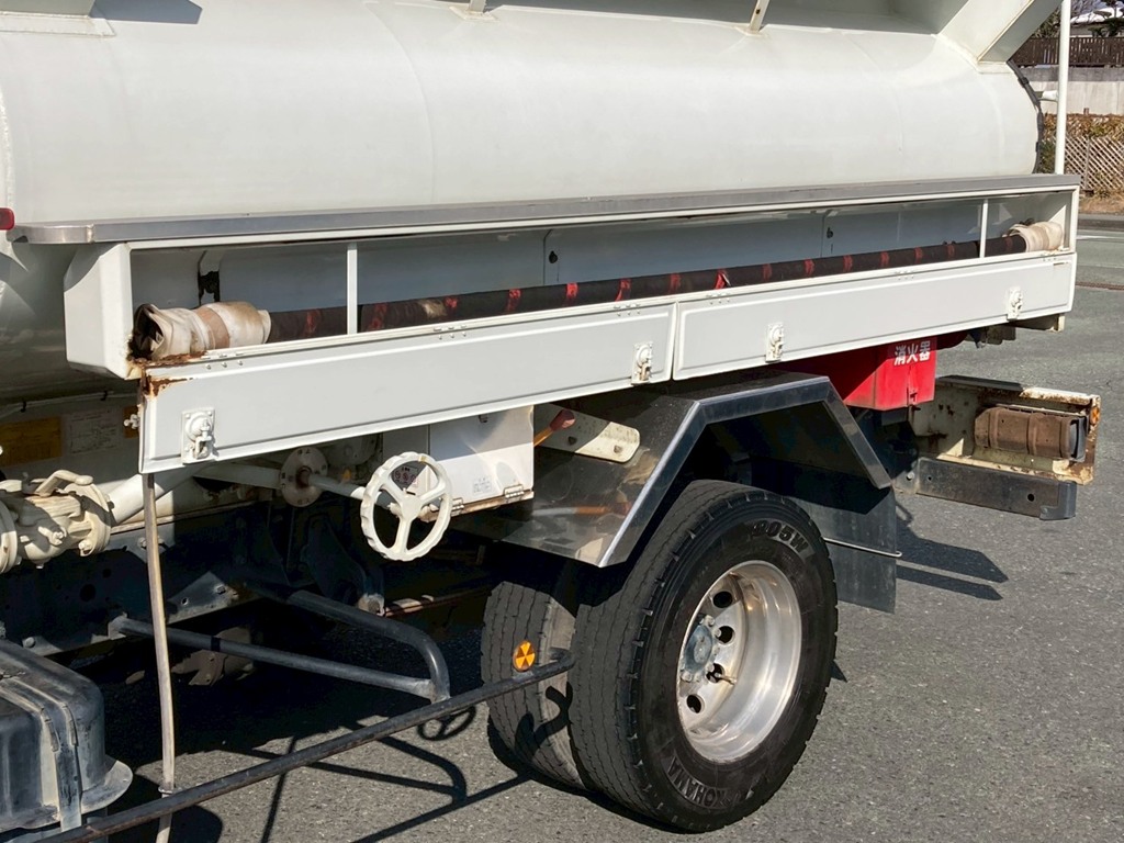 三菱 ファイター 2KG-FK61F(2WD)の写真19