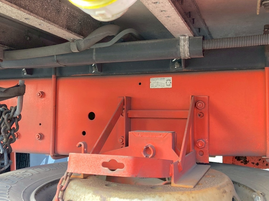 シャシとネタ組の状態|三菱 スーパーグレート QKG-FU54VZの写真6