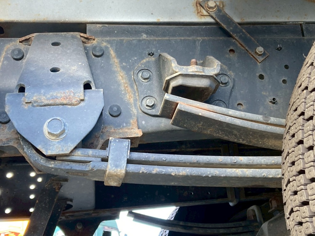 シャシ廻りの状態|日野 デュトロ 2RG-XZU712M(2WD)の写真5