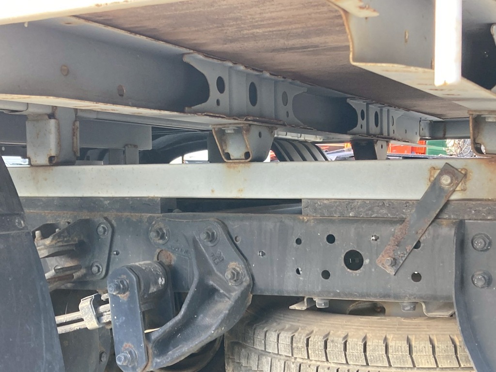 シャシとネタ組|日野 デュトロ 2RG-XZU712M(2WD)の写真6