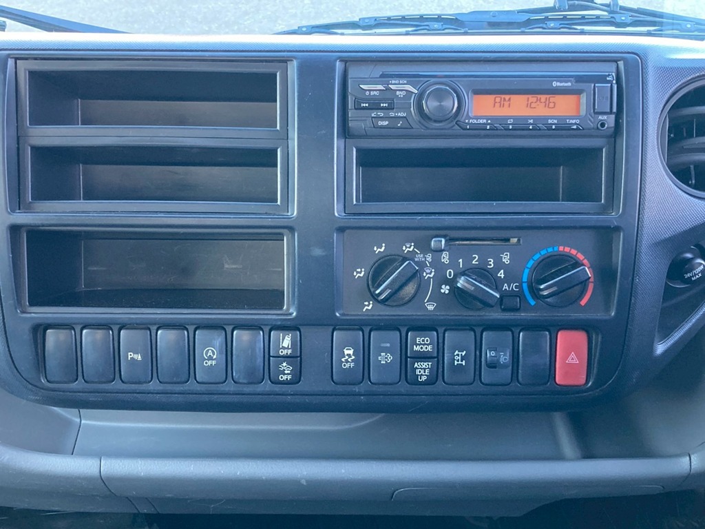 インパネ廻り|日野 デュトロ 2RG-XZU712M(2WD)の写真23