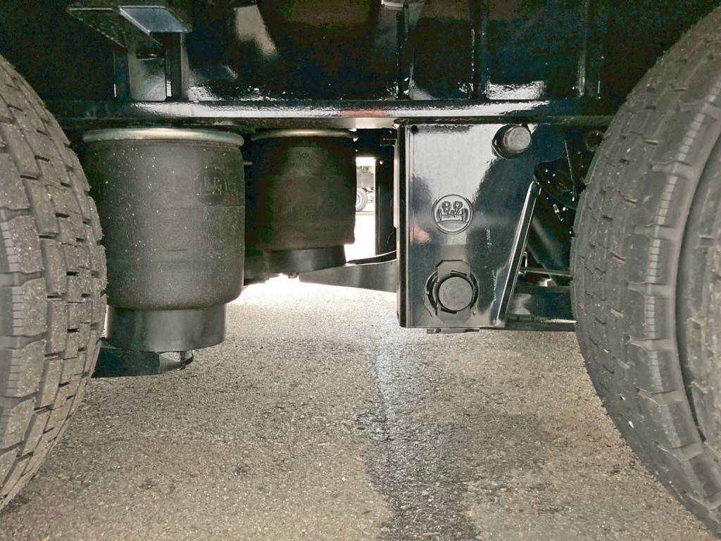 エアサスです。|トレクス PLB34114改の写真5