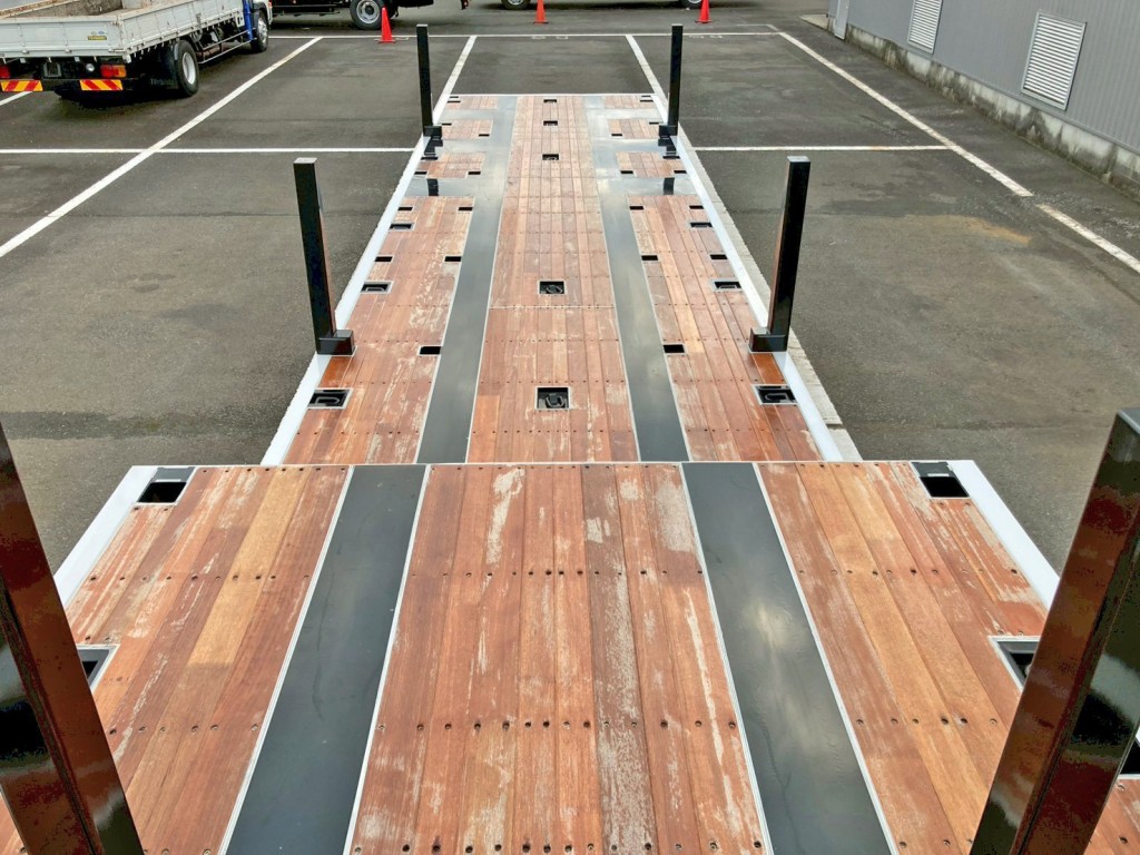 前方から後方を見た状態です。|トレクス PLB34114改の写真14