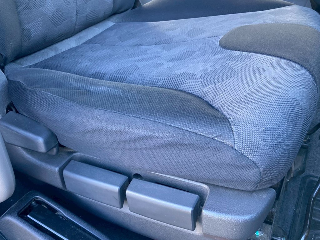 UDトラックス  2PG-GK5AABの写真6