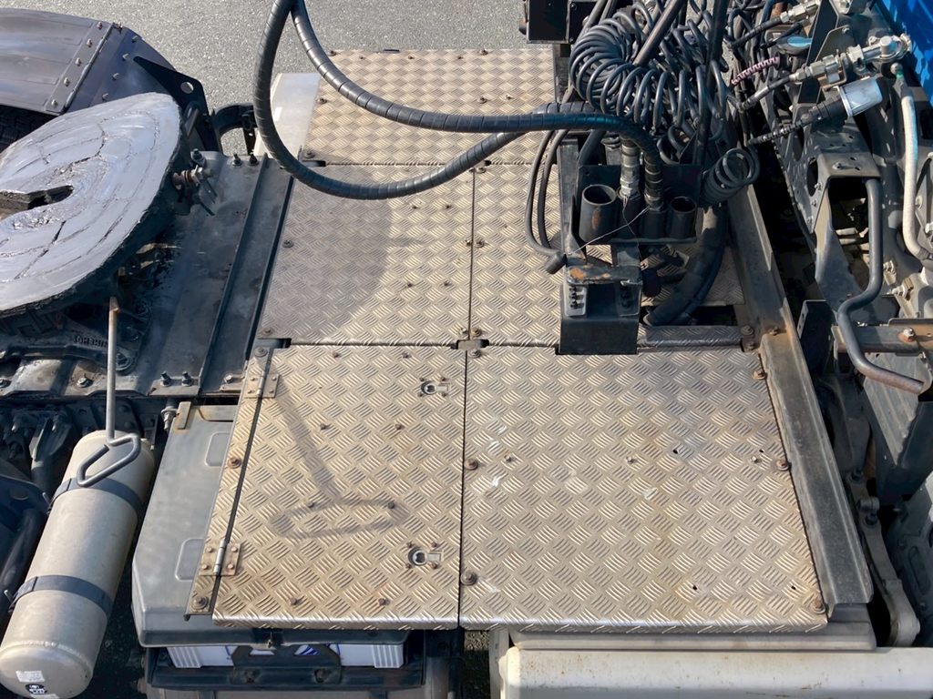 UDトラックス  2PG-GK5AABの写真11