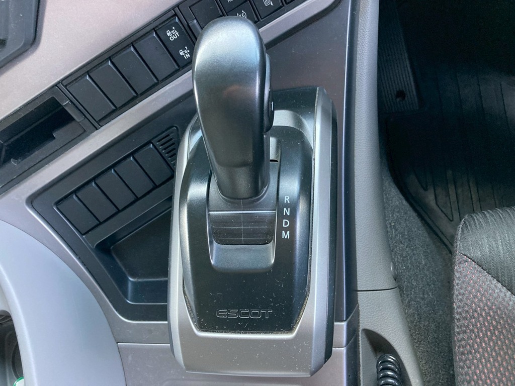 UDトラックス クオン 2PG-CG5CAの写真34