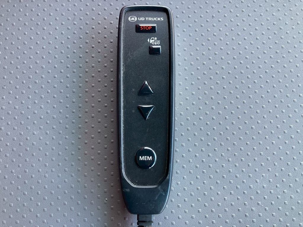 エアサスコントローラ|UDトラックス クオン 2PG-CG5CAの写真27