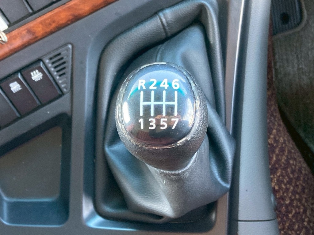 7速MTです|UDトラックス クオン 2PG-CG5CAの写真30