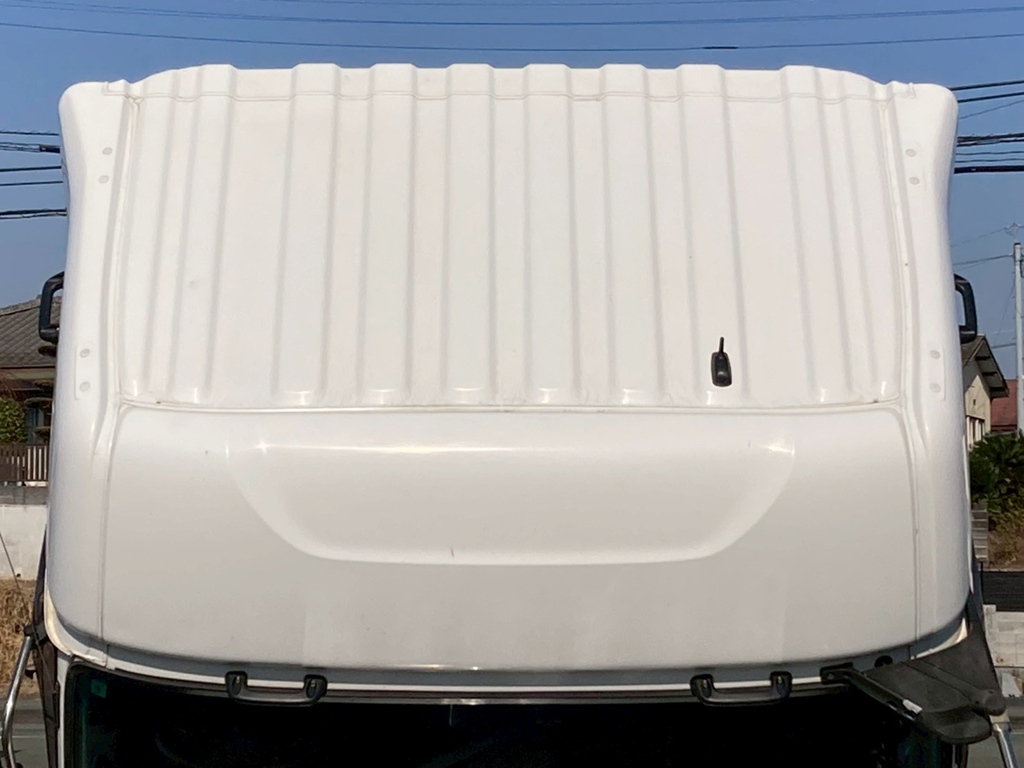 キャブ天井の状態|UDトラックス クオン 2PG-CG5CAの写真32