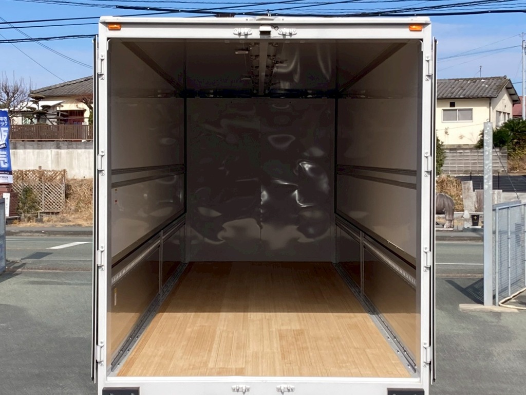 ボディー内|三菱 スーパーグレート 2PG-FS74HZの写真9