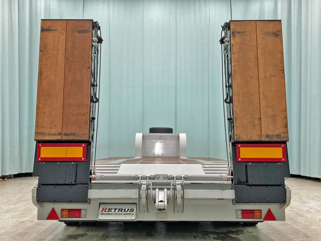 オートスライド機能付きです。(歩みを広げた状態です)|トレクス  PLR430DAの写真18