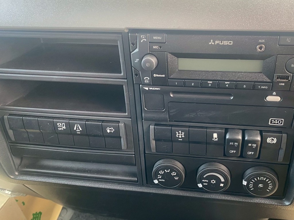 インパネ廻り|三菱 ファイター 2KG-FK62FZの写真27