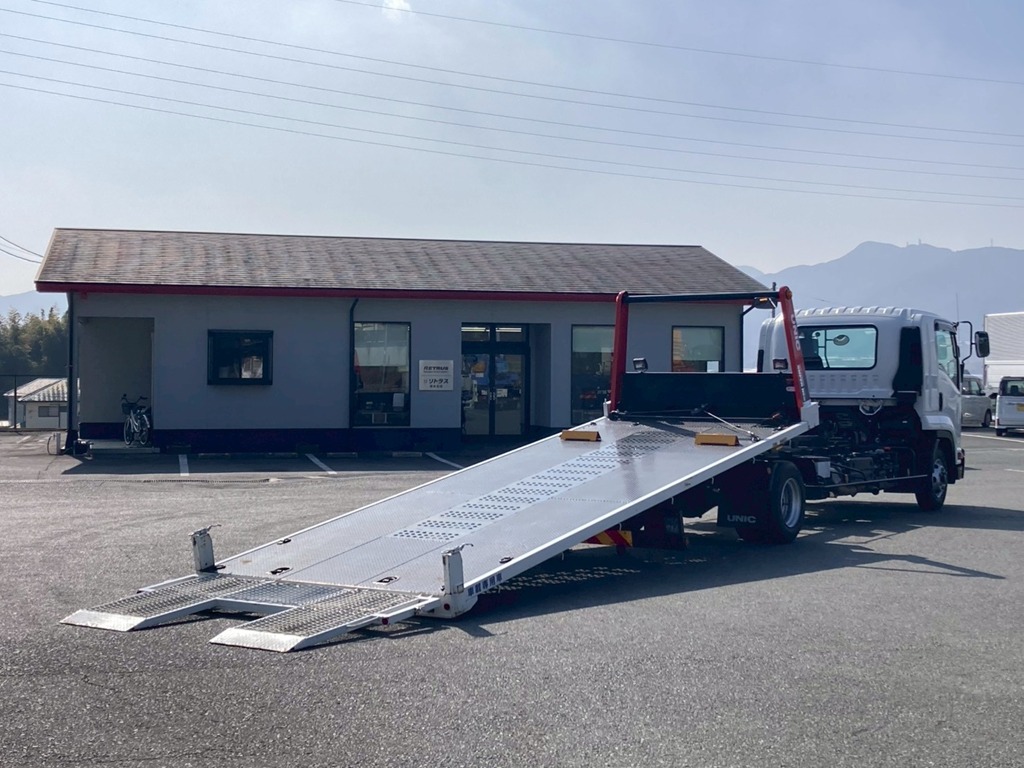 いすゞ フォワード 2RG-FRR90S2(2WD)の写真7