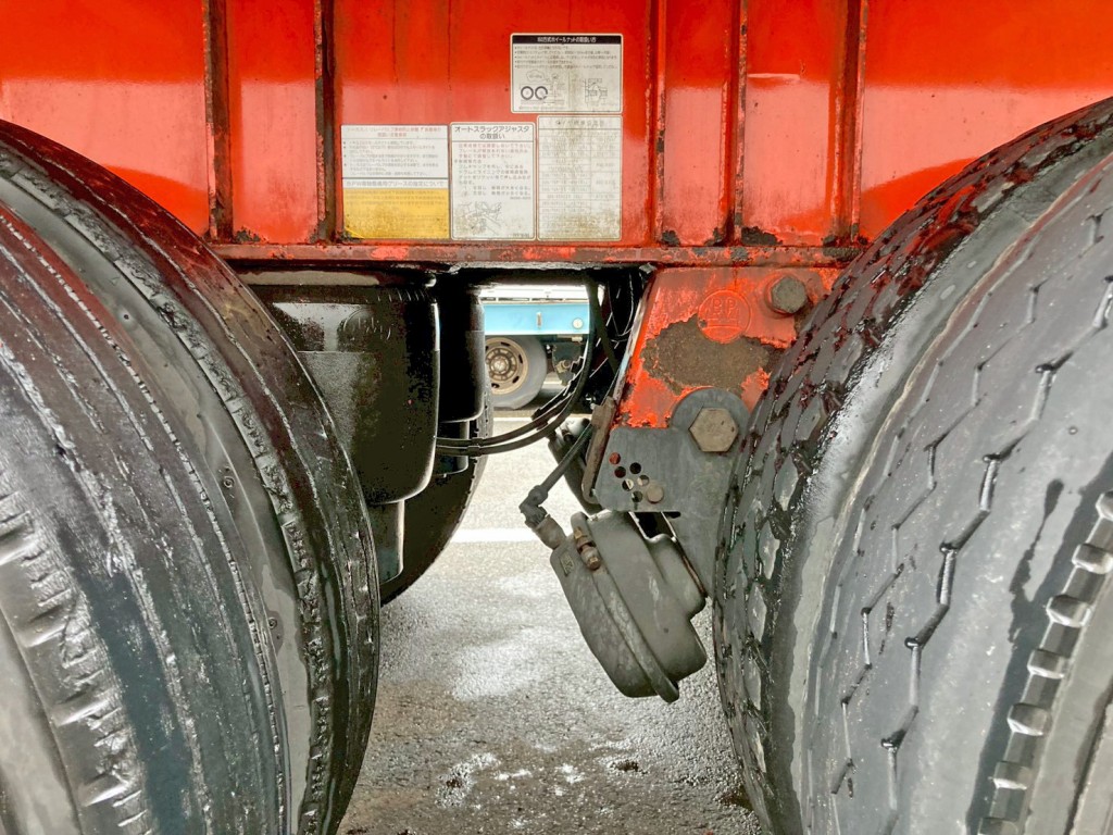 エアサスです。|トレクス PFB34118の写真9