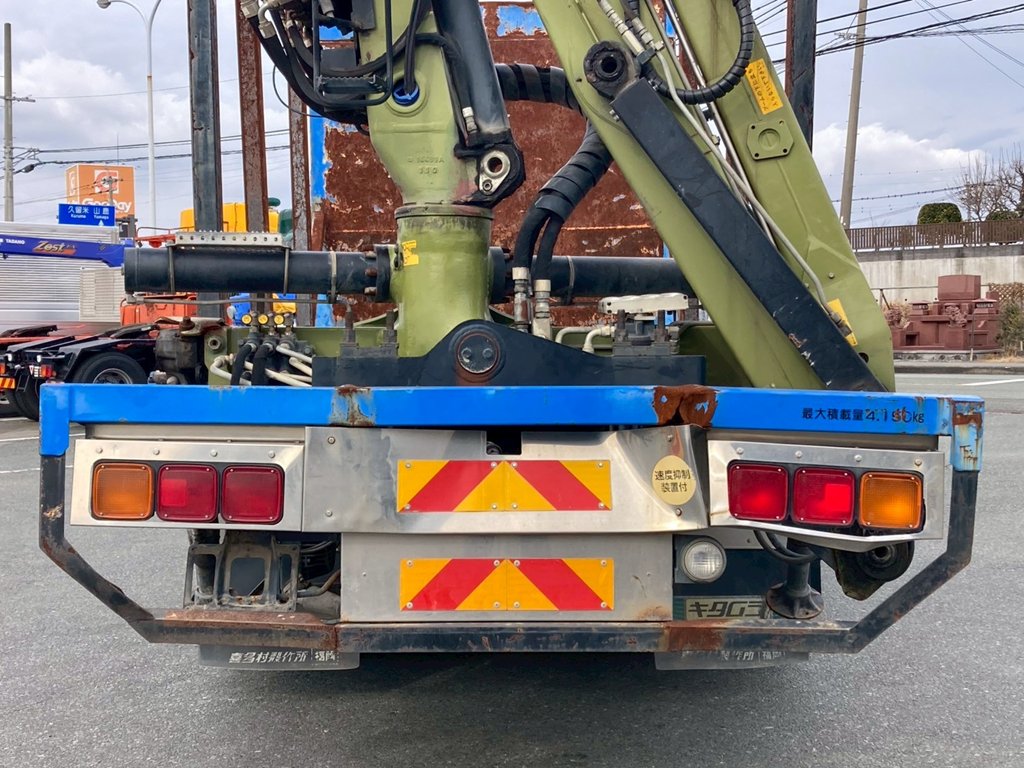 テール廻りに曲りサビが有ります|日野 レンジャー LDG-FG8JJAAの写真19