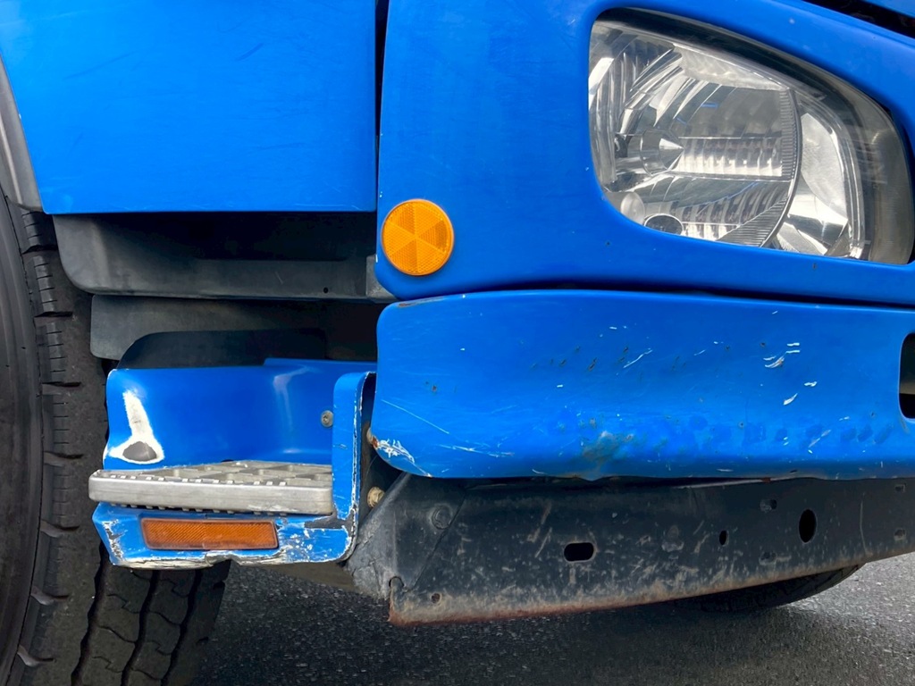 運転席側ステップにキズ、剥がれが有ります|日野 レンジャー LDG-FG8JJAAの写真22