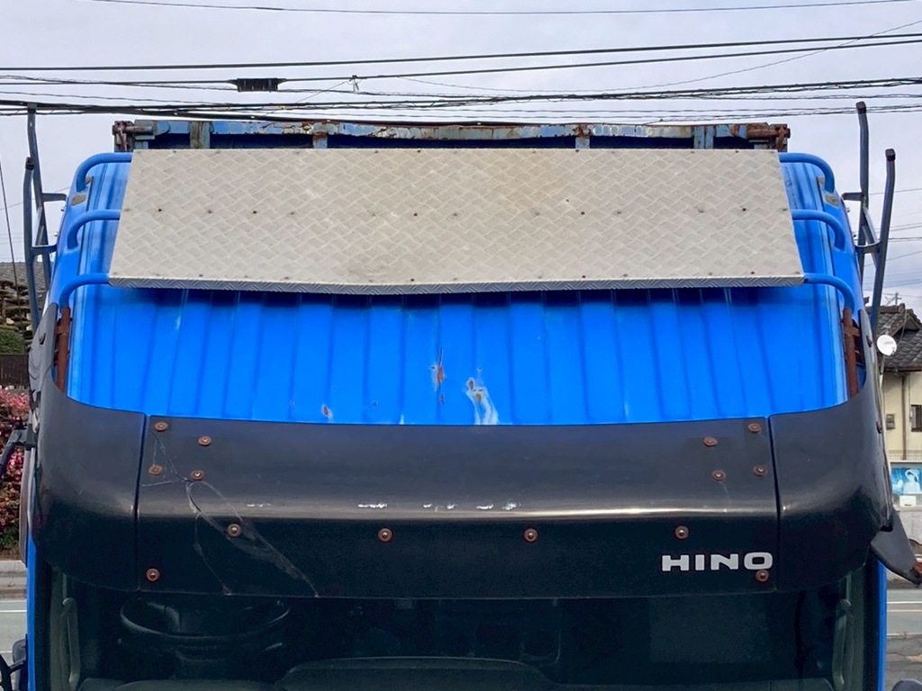 キャブ天井の状態|日野 レンジャー LDG-FG8JJAAの写真44