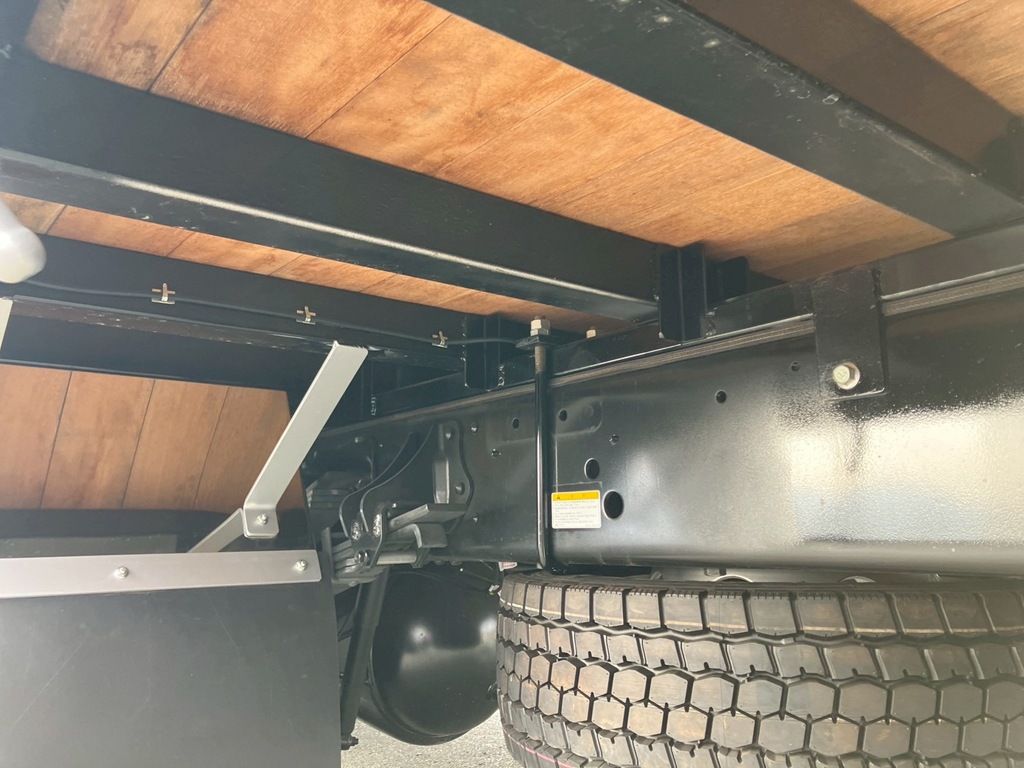 シャーシとネタの状態です。|日野 レンジャー 2KG-FE2ACAの写真6