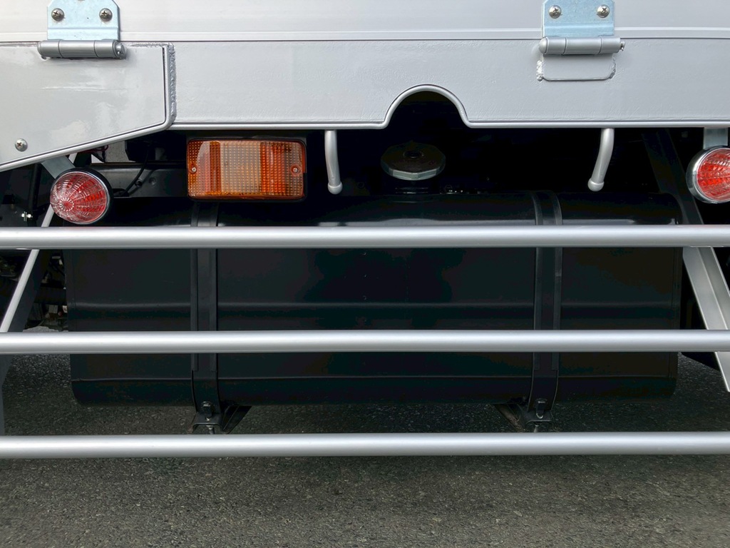 燃料タンクは200Lです。|日野 レンジャー 2KG-FE2ACAの写真20