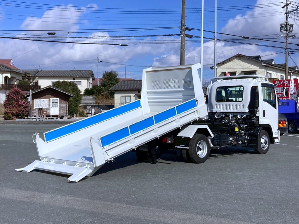 いすゞ フォワード 2RG-FRR90S4(2WD)の写真6