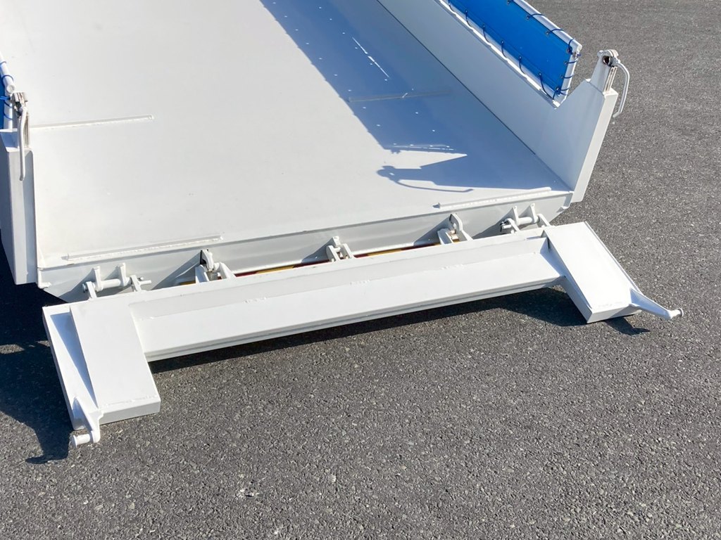 いすゞ フォワード 2RG-FRR90S4(2WD)の写真18