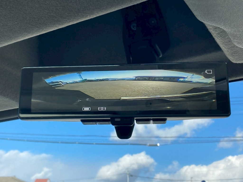 バックモニターはミラー連動です|いすゞ フォワード 2RG-FRR90S4(2WD)の写真23