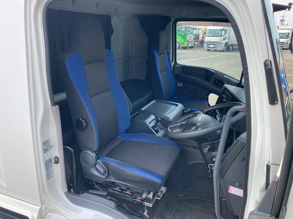 6|いすゞ ギガ 2PG-EXD52CDの写真6