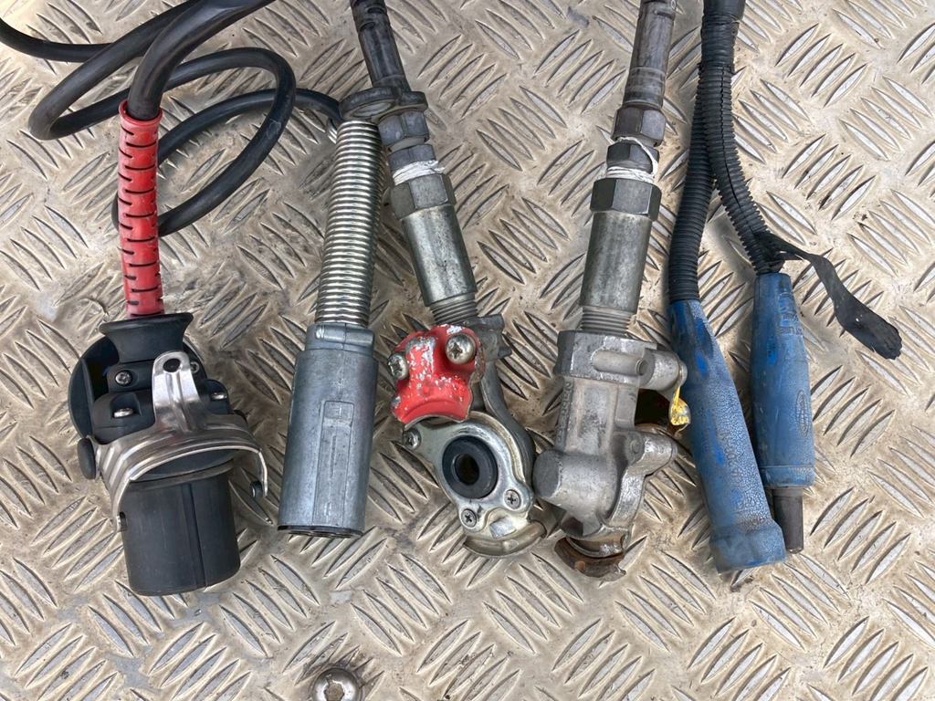 11|いすゞ ギガ 2PG-EXD52CDの写真11