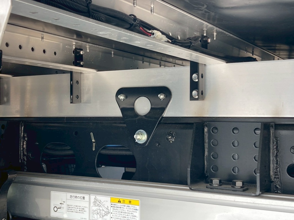 シャシとネタ組|三菱 ファイター 2KG-FK65F(2WD)の写真7