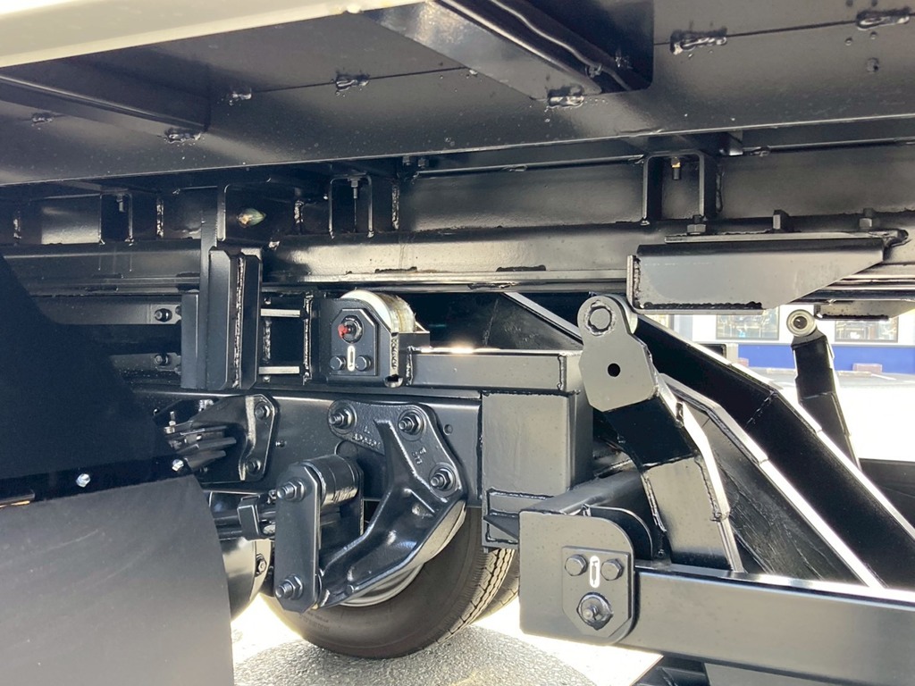 シャーシとネタの状態です。|日野 デュトロ 2KG-XZU722M(2WD)の写真6