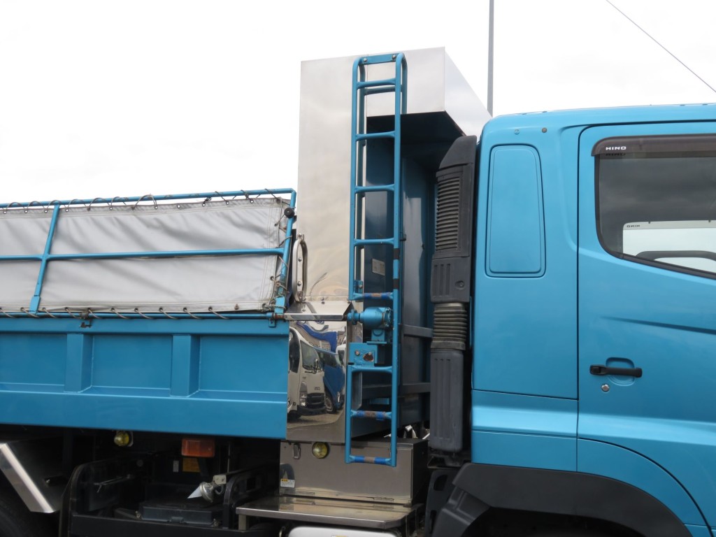 日野 プロフィア QKG-FS1EKDAの写真13