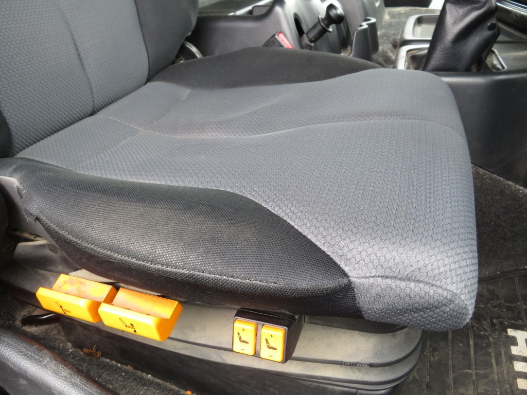 日野 プロフィア QKG-FS1EKDAの写真65