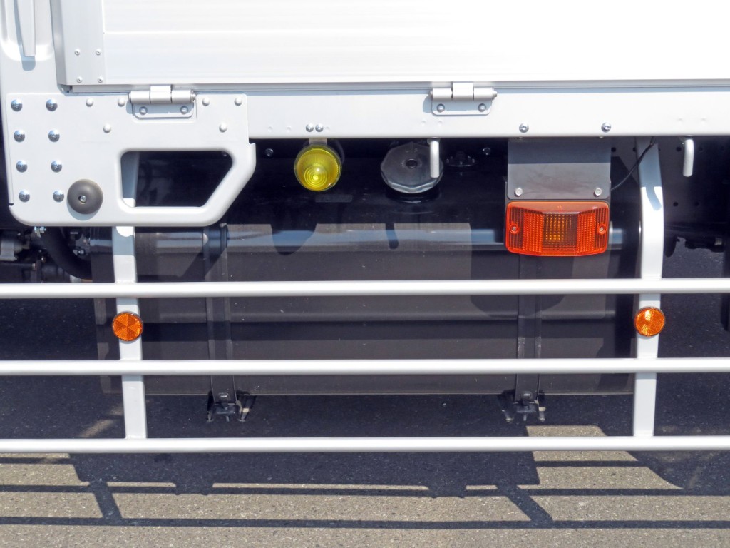 燃料タンクは200Lです。|日野 レンジャー 2KG-FE2ACAの写真15