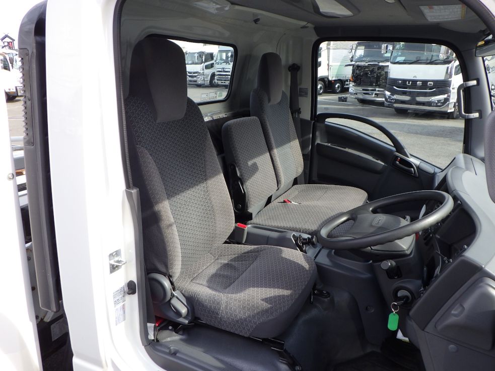 いすゞ エルフ TPG-NPR85N(2WD)の写真12