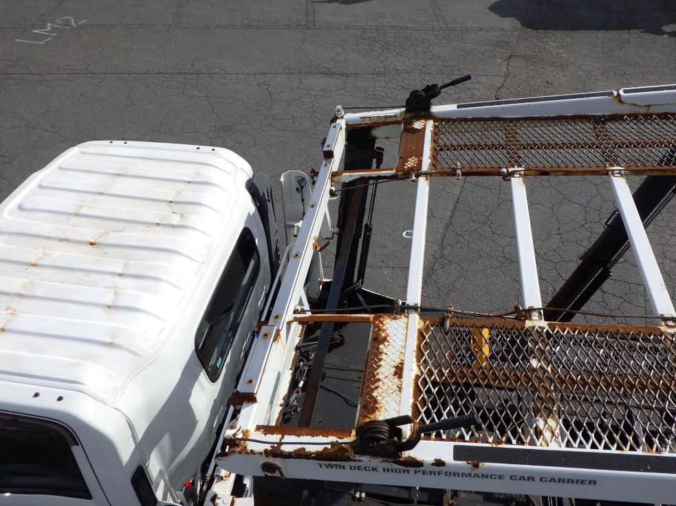 ２Fフロアーのタイヤ落としの状態です。|いすゞ エルフ TPG-NPR85N(2WD)の写真21