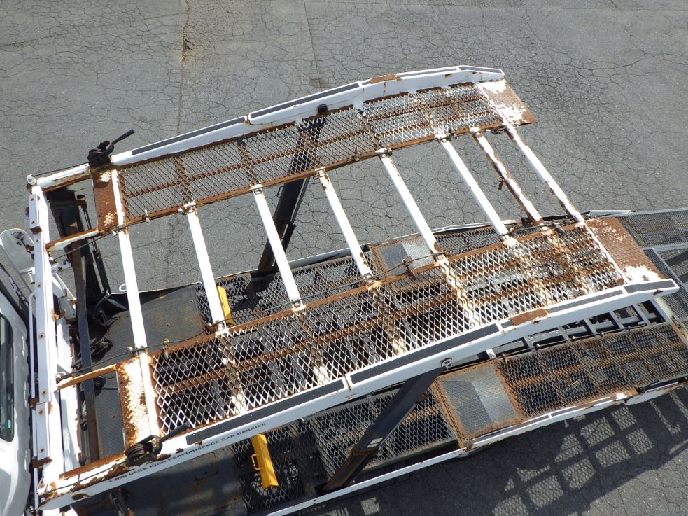 ２Fフロアーの状態です。|いすゞ エルフ TPG-NPR85N(2WD)の写真23