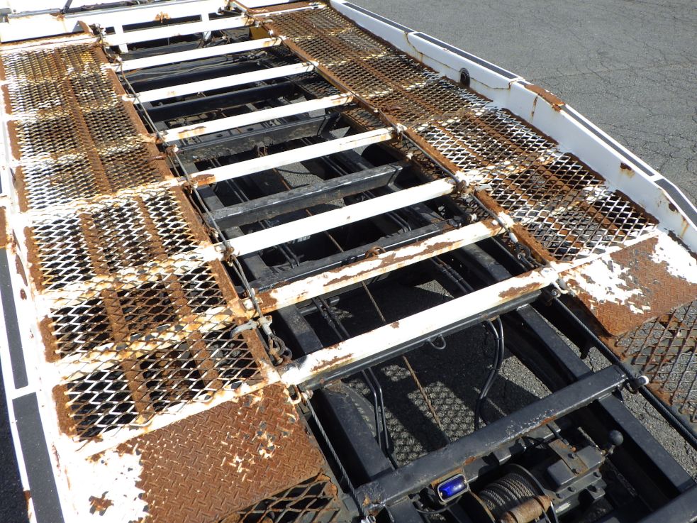 ２Fフロアーにサビがあります。|いすゞ エルフ TPG-NPR85N(2WD)の写真64