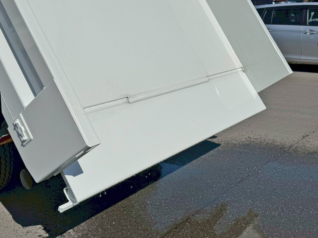 三菱 ファイター 2KG-FK62F(2WD)の写真12