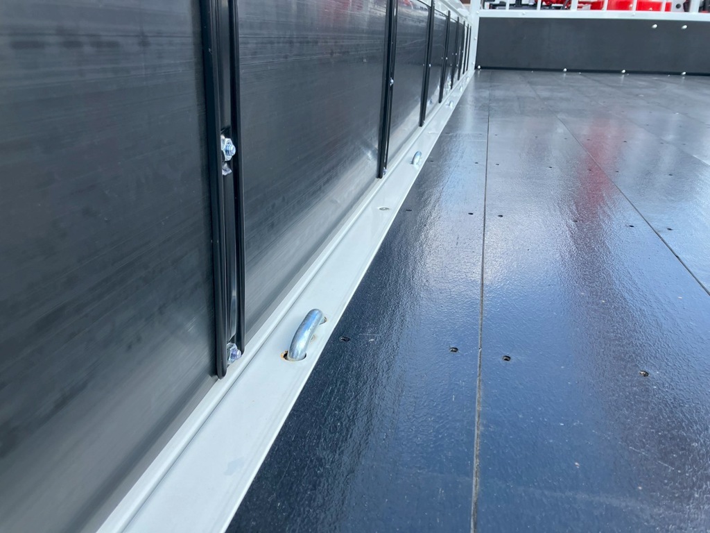 11|三菱 ファイター 2KG-FK62F(2WD)の写真11