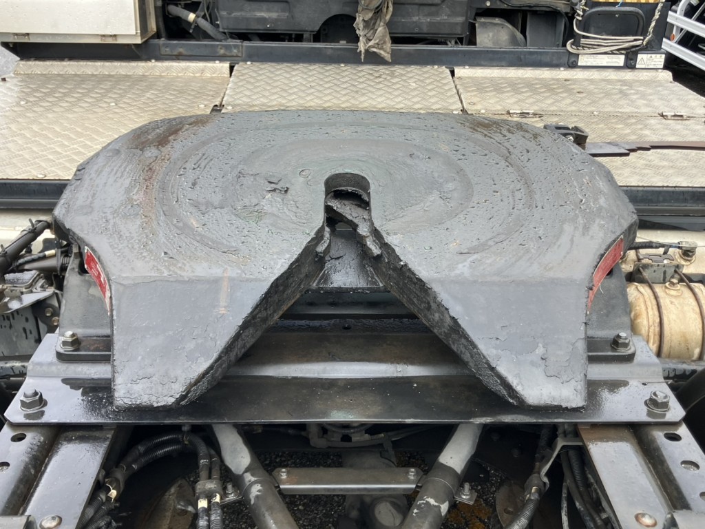 いすゞ ギガ QKG-EXD52BDの写真14