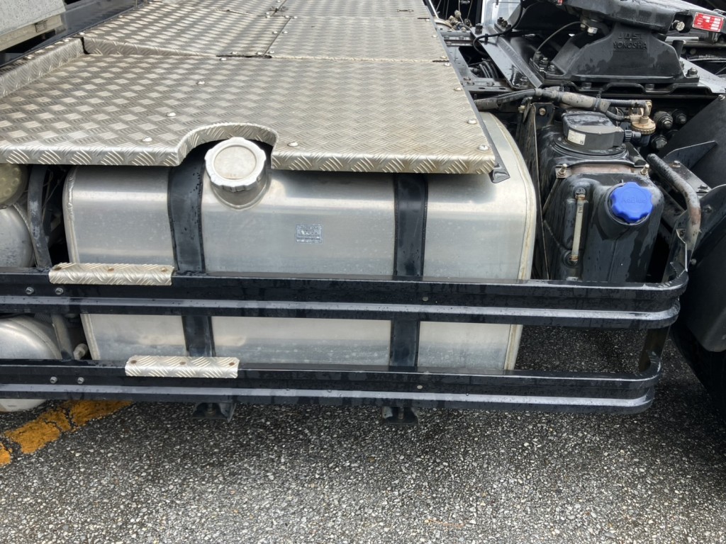 いすゞ ギガ QKG-EXD52BDの写真20