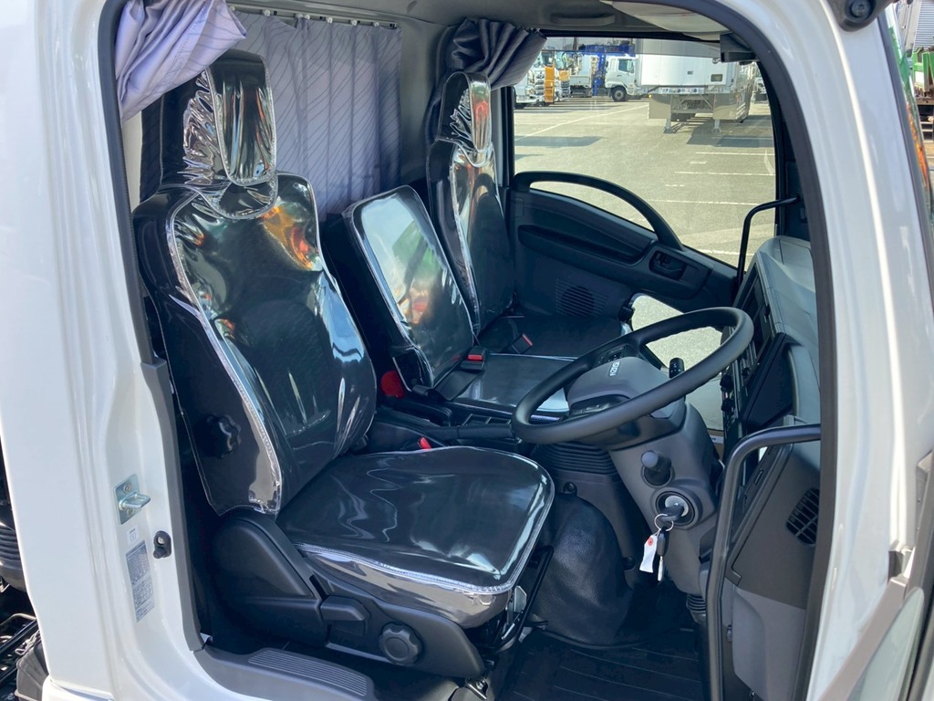 7|いすゞ フォワード 2RG-FRR90S4(2WD)の写真7