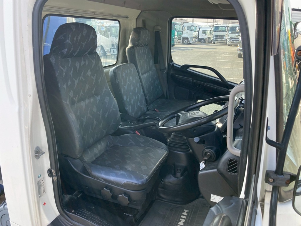 7|日野 レンジャー TKG-FC9JKAP(2WD)の写真7