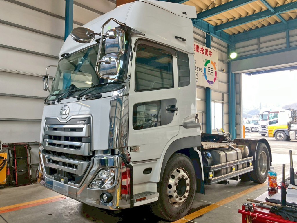 UDトラックス クオン 2PG-GK5AADの写真1