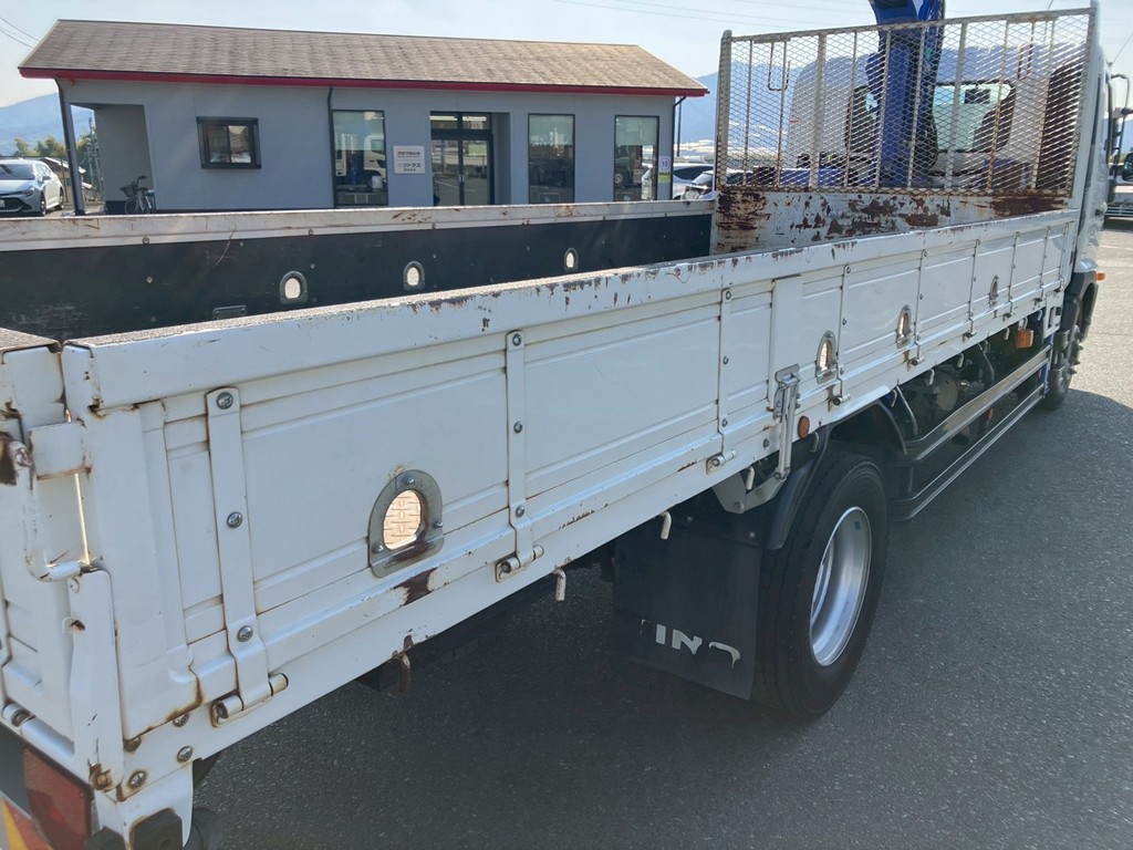 アオリ全体に使用傷、錆があります。|日野 レンジャー 2PG-FJ2ABAの写真22